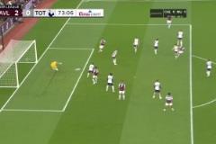 維拉2-0領(lǐng)先熱刺！羅杰斯分球助攻，卡馬拉帶球勁射破門！