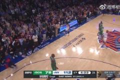 用人真狠?。″a伯杜最后4分多鐘領(lǐng)先34分，才用塔克換下阿奴諾比