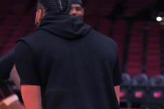 真是美好回憶！詹姆斯和濃眉當(dāng)年也是耍寶二人組了