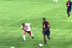 對(duì)手膜拜45歲的小羅牛尾巴過(guò)人