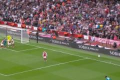 這身高！感覺懷森站著就攻破阿森納球門了