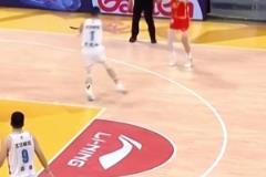 選秀專家剪輯了楊瀚森聯(lián)合試訓(xùn)比賽高光集錦 并給與的極高評(píng)價(jià)！