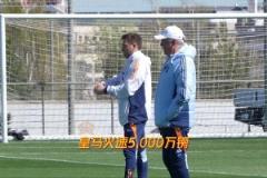 心里苦！安切洛蒂要求買(mǎi)后衛(wèi)俱樂(lè)部無(wú)動(dòng)于衷，阿隆索一來(lái)就買(mǎi)