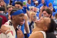 偉大的系列賽！雷掘眾將賽后擁抱 威少和亞歷山大笑嘻了