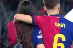 西班牙公主不會吃醋嗎？加維帶著漂亮女友一起慶祝奪冠