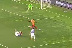 把紋身當成球襪！安切洛蒂：我怎么有這么蠢的球員？