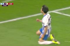 進(jìn)球上雙！維爾貝克射門被撲，三笘薫高難度凌空斬破門！