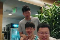 崔永熙驚喜探班楊瀚森：早知道這么多人就把發(fā)型整一下了