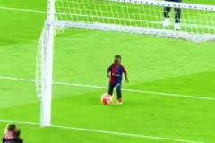 網友：姆巴佩這次仰天長嘆，是皇馬本賽季最悲情的注腳！