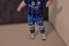 國米球迷：內(nèi)拉祖里，要從娃娃抓起?