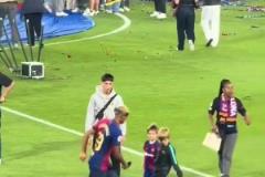 這個年紀了還能”飛“！網友：這是，40歲的人能干的事？