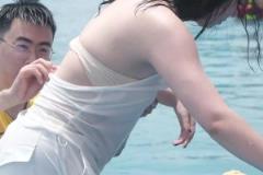 這位穿詹姆斯球衣的小伙子，確實(shí)是個(gè)好男人