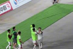 蒯紀(jì)聞終于收獲首球，怒吼宣泄情緒