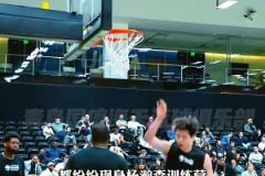 AD哈里森佩總?cè)R利等人都觀看了楊瀚森試訓(xùn)，行情繼續(xù)飆升！