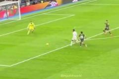 大師授課！應(yīng)該所有皇馬球員，都被莫德里奇培訓(xùn)過(guò)外腳背吧