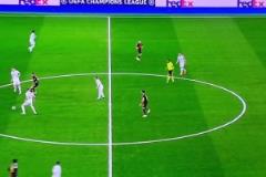 再見(jiàn)大師！魔笛瀟灑停球讓伯納烏驚呼