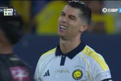 太追求角度！哈納姆突破造點(diǎn)，C羅主罰點(diǎn)球擊中門柱外側(cè)彈出